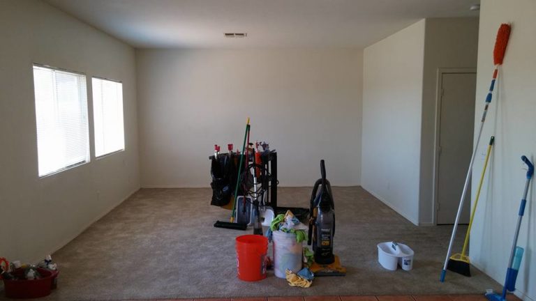 evicting a tenant and cleaning the phoenix rental property with professional cleaning company